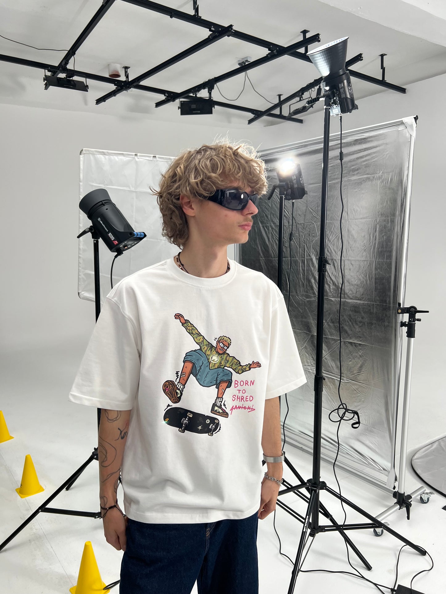 SKATE TEE