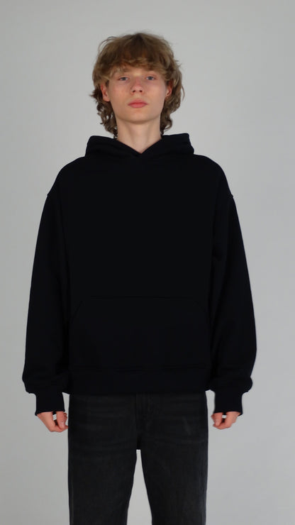 BLACK BASIC HOODIE